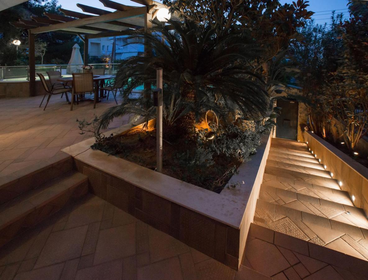 Exceptional Villa In Voula Near The Sea Atenas Exterior foto
