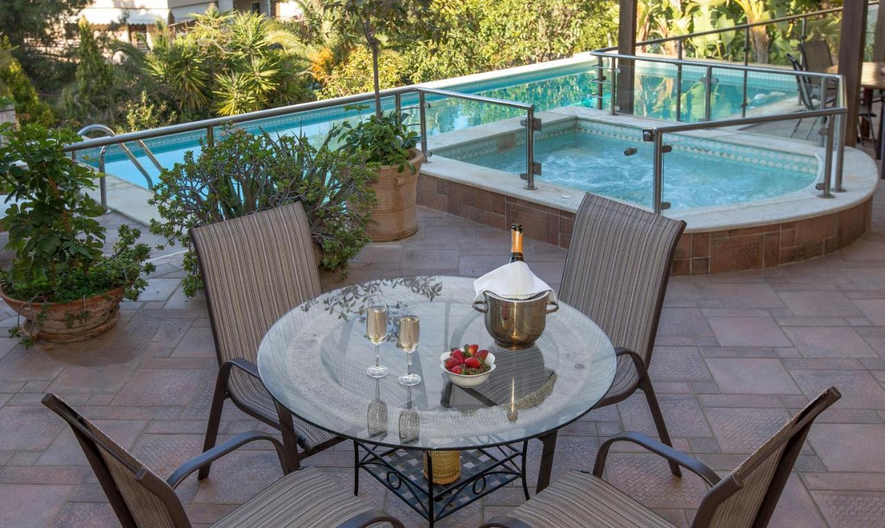 Exceptional Villa In Voula Near The Sea Atenas Exterior foto
